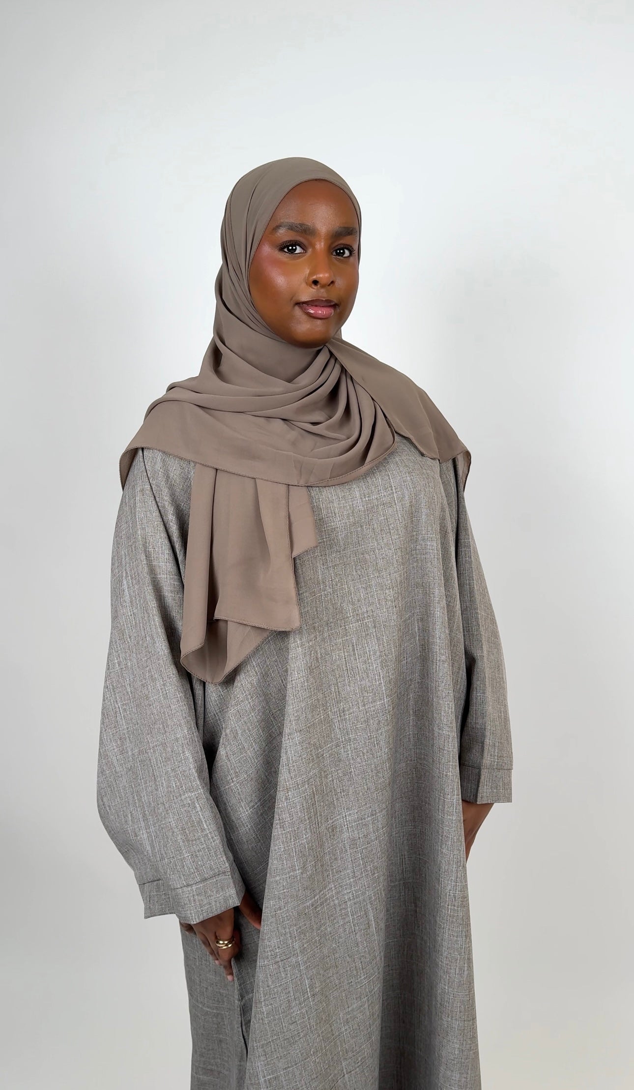 Closed abaya
