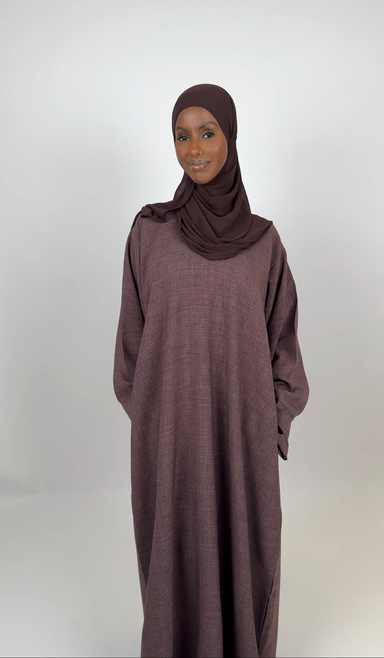 Yaqeen Closed abaya mocha