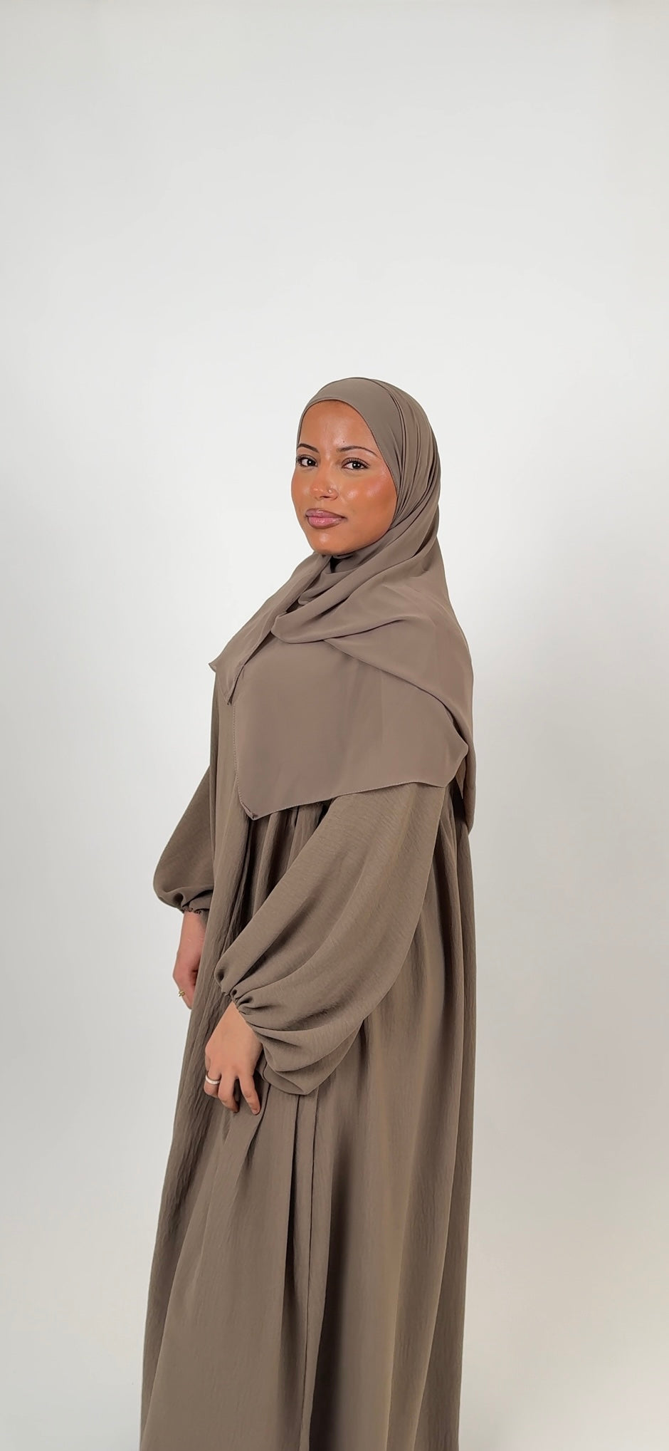 Medinah Abaya - Taupe