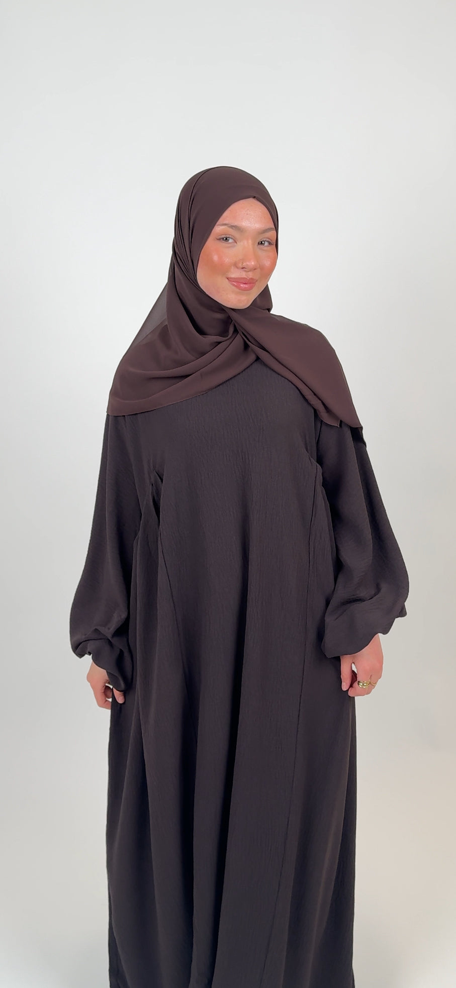 Medinah Abaya - Dark brown