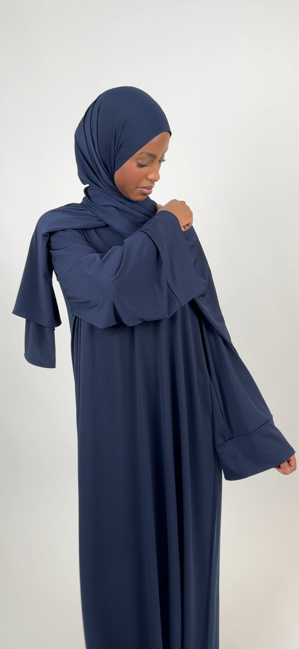 Tasneem Abaya - Navy