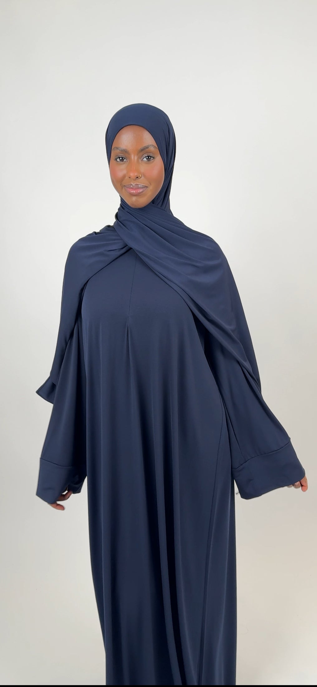 Tasneem Abaya - Navy